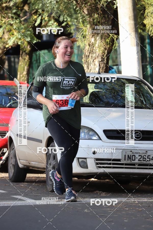 Buy your photos of the eventSANTANDER TRACK&FIELD RUN SERIES - Iguatemi Porto Alegre on Fotop