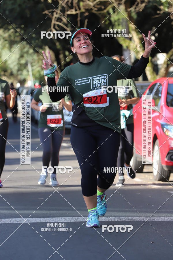Buy your photos of the eventSANTANDER TRACK&FIELD RUN SERIES - Iguatemi Porto Alegre on Fotop