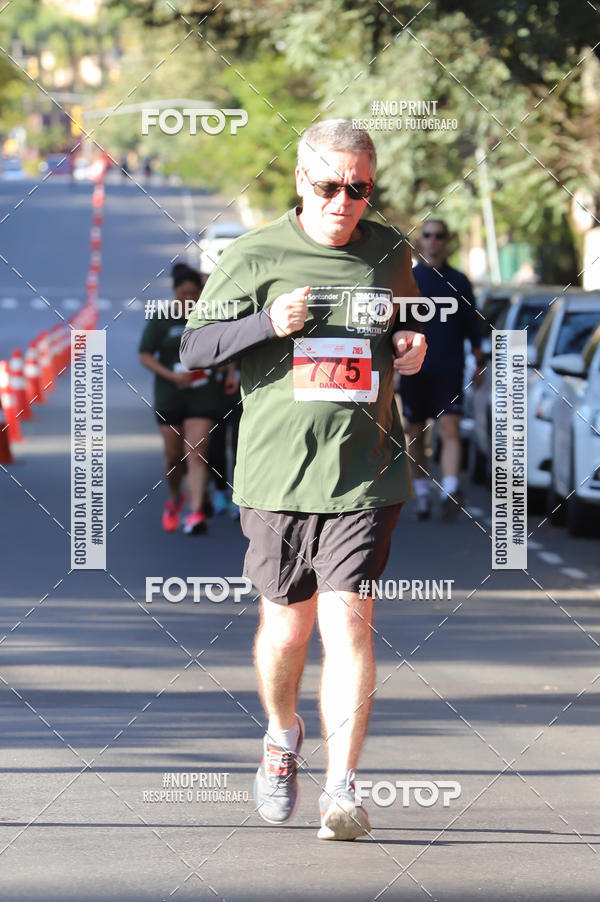 Buy your photos of the eventSANTANDER TRACK&FIELD RUN SERIES - Iguatemi Porto Alegre on Fotop