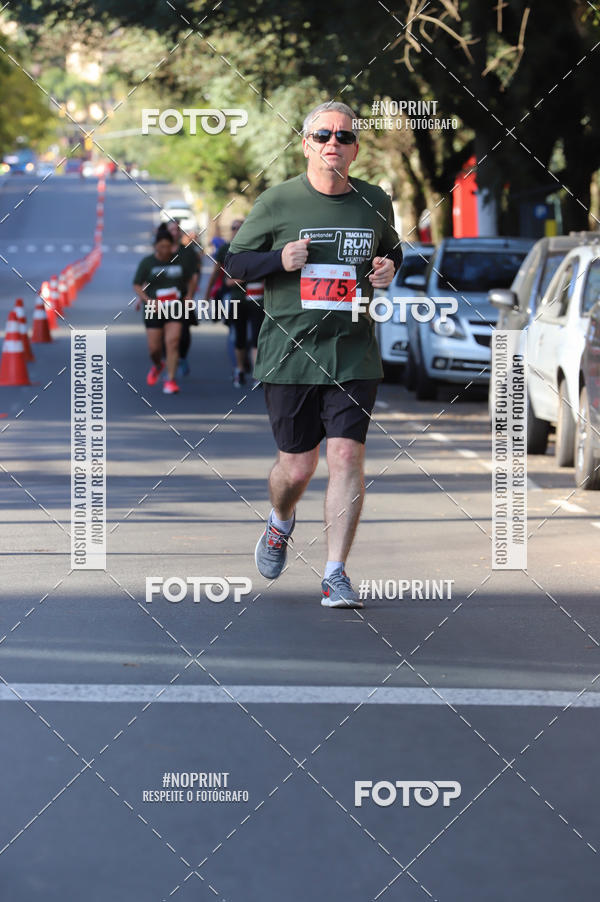 Buy your photos of the eventSANTANDER TRACK&FIELD RUN SERIES - Iguatemi Porto Alegre on Fotop