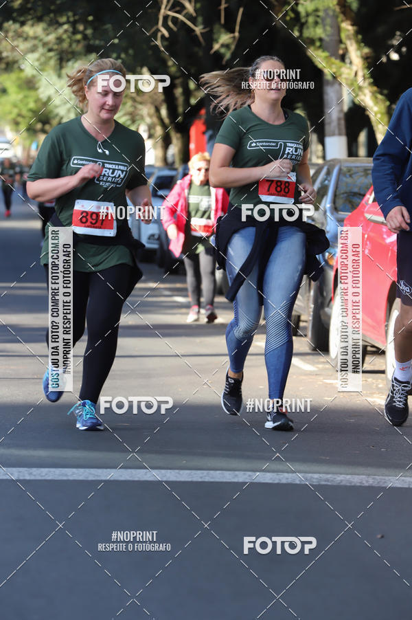 Buy your photos of the eventSANTANDER TRACK&FIELD RUN SERIES - Iguatemi Porto Alegre on Fotop