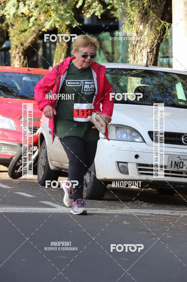 Buy your photos of the eventSANTANDER TRACK&FIELD RUN SERIES - Iguatemi Porto Alegre on Fotop