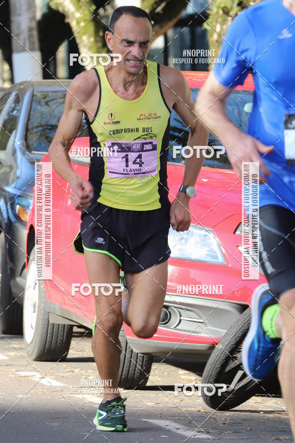 Buy your photos of the eventSANTANDER TRACK&FIELD RUN SERIES - Iguatemi Porto Alegre on Fotop