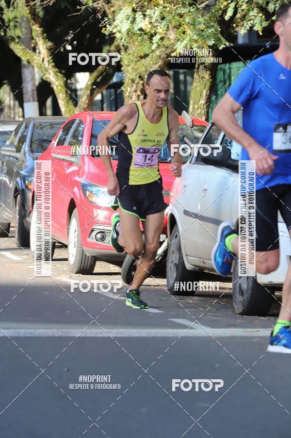 Buy your photos of the eventSANTANDER TRACK&FIELD RUN SERIES - Iguatemi Porto Alegre on Fotop