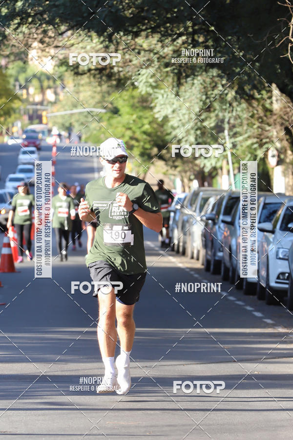 Buy your photos of the eventSANTANDER TRACK&FIELD RUN SERIES - Iguatemi Porto Alegre on Fotop