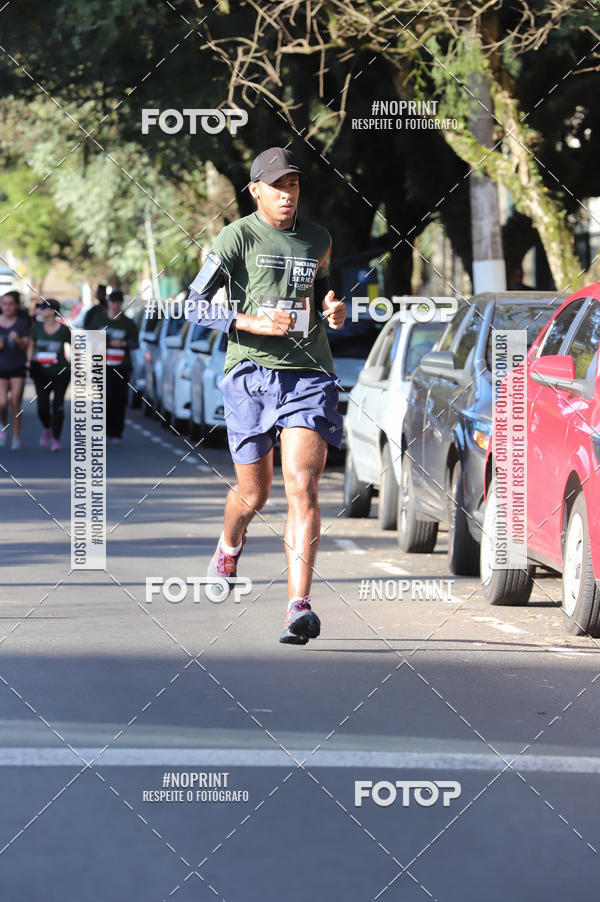 Buy your photos of the eventSANTANDER TRACK&FIELD RUN SERIES - Iguatemi Porto Alegre on Fotop