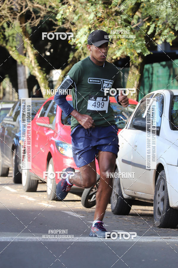 Buy your photos of the eventSANTANDER TRACK&FIELD RUN SERIES - Iguatemi Porto Alegre on Fotop