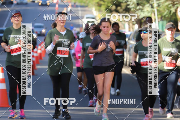 Buy your photos of the eventSANTANDER TRACK&FIELD RUN SERIES - Iguatemi Porto Alegre on Fotop