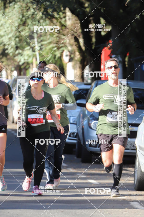 Buy your photos of the eventSANTANDER TRACK&FIELD RUN SERIES - Iguatemi Porto Alegre on Fotop