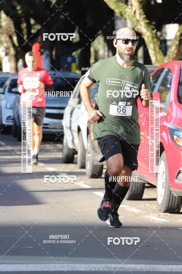 Buy your photos of the eventSANTANDER TRACK&FIELD RUN SERIES - Iguatemi Porto Alegre on Fotop