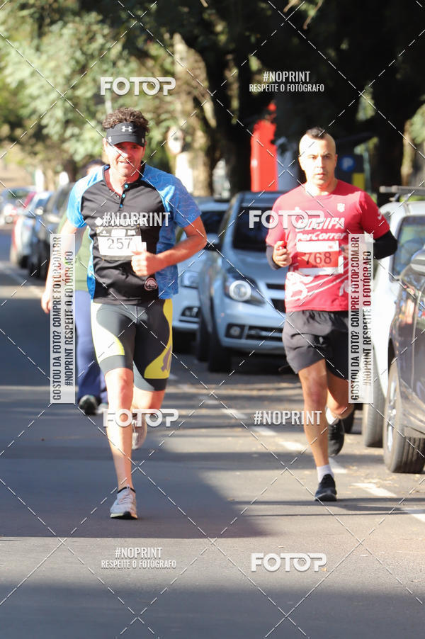 Buy your photos of the eventSANTANDER TRACK&FIELD RUN SERIES - Iguatemi Porto Alegre on Fotop