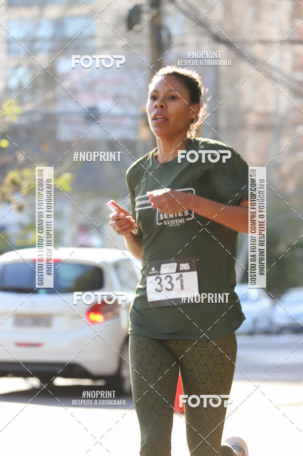 Buy your photos of the eventSANTANDER TRACK&FIELD RUN SERIES - Iguatemi Porto Alegre on Fotop