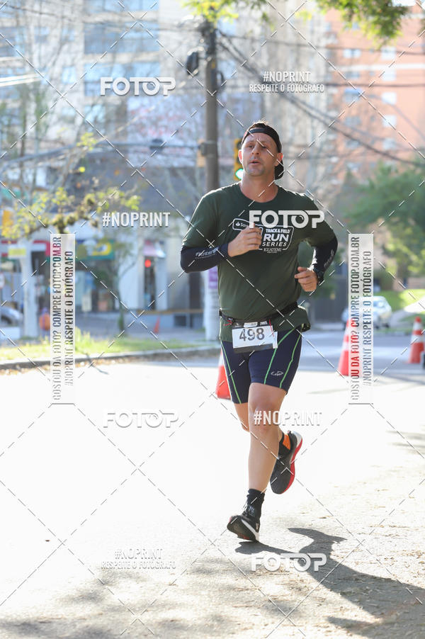 Buy your photos of the eventSANTANDER TRACK&FIELD RUN SERIES - Iguatemi Porto Alegre on Fotop