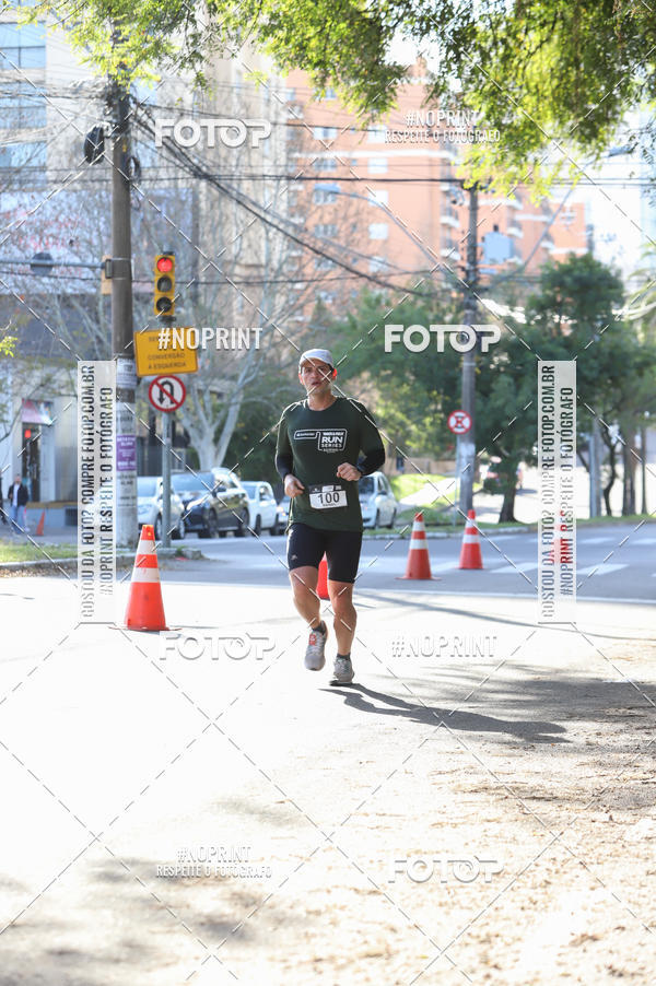 Buy your photos of the eventSANTANDER TRACK&FIELD RUN SERIES - Iguatemi Porto Alegre on Fotop