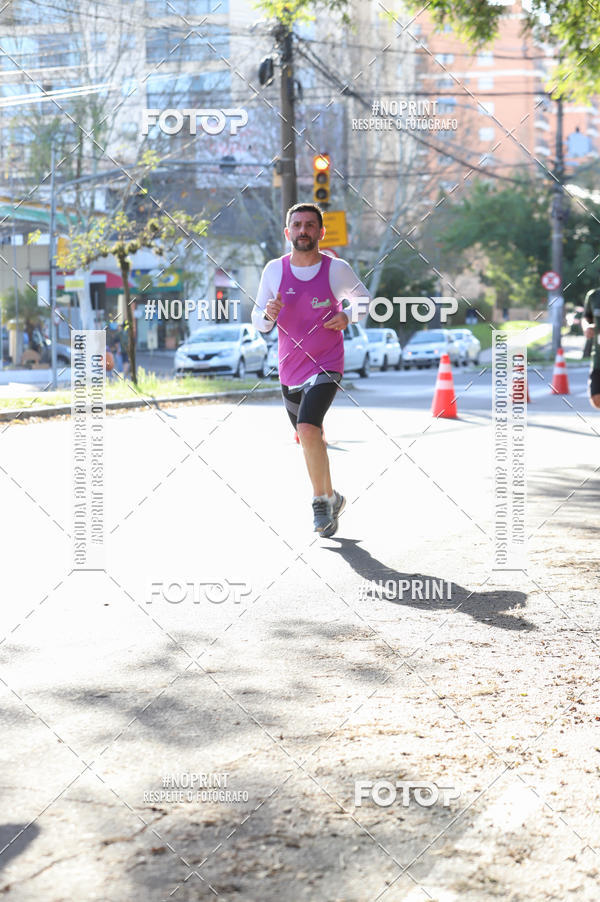 Buy your photos of the eventSANTANDER TRACK&FIELD RUN SERIES - Iguatemi Porto Alegre on Fotop