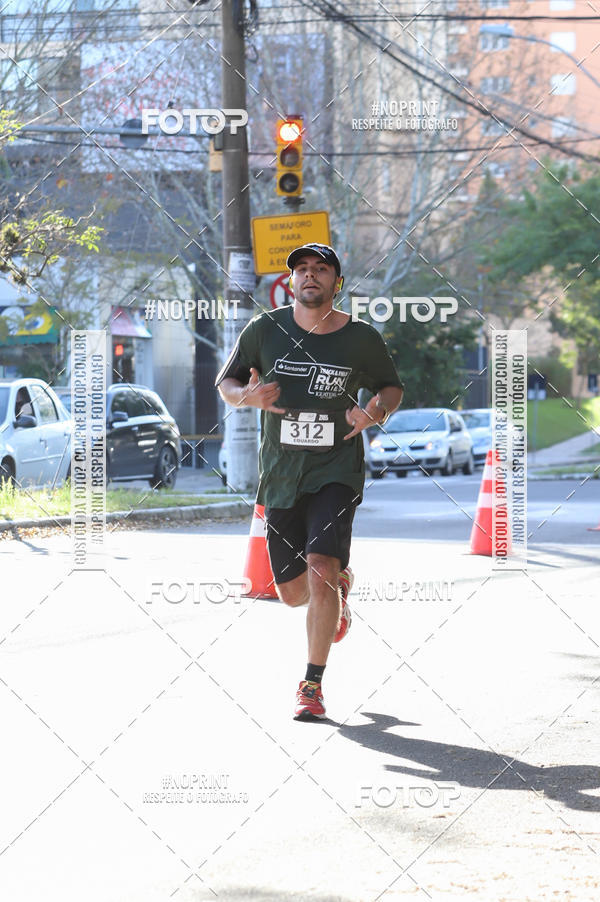 Buy your photos of the eventSANTANDER TRACK&FIELD RUN SERIES - Iguatemi Porto Alegre on Fotop
