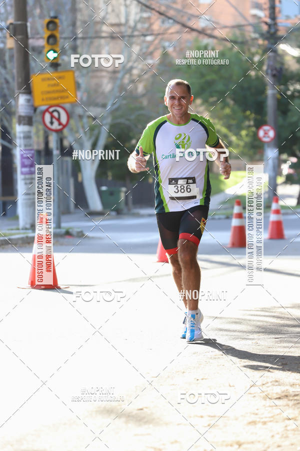 Buy your photos of the eventSANTANDER TRACK&FIELD RUN SERIES - Iguatemi Porto Alegre on Fotop