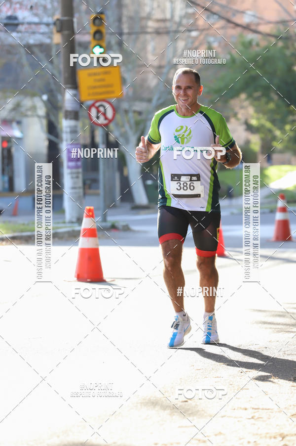 Buy your photos of the eventSANTANDER TRACK&FIELD RUN SERIES - Iguatemi Porto Alegre on Fotop
