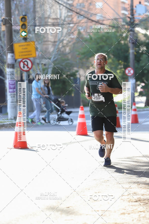 Buy your photos of the eventSANTANDER TRACK&FIELD RUN SERIES - Iguatemi Porto Alegre on Fotop