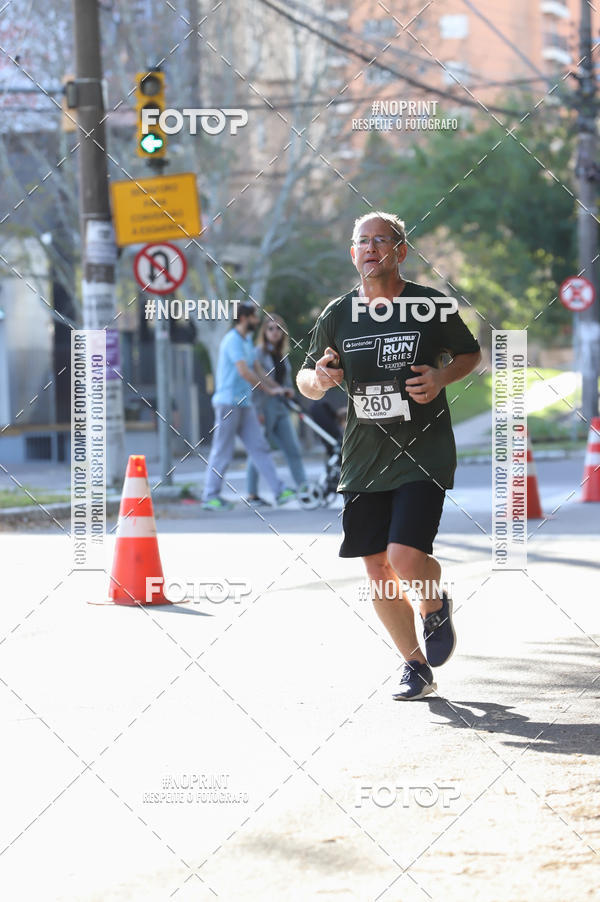 Buy your photos of the eventSANTANDER TRACK&FIELD RUN SERIES - Iguatemi Porto Alegre on Fotop