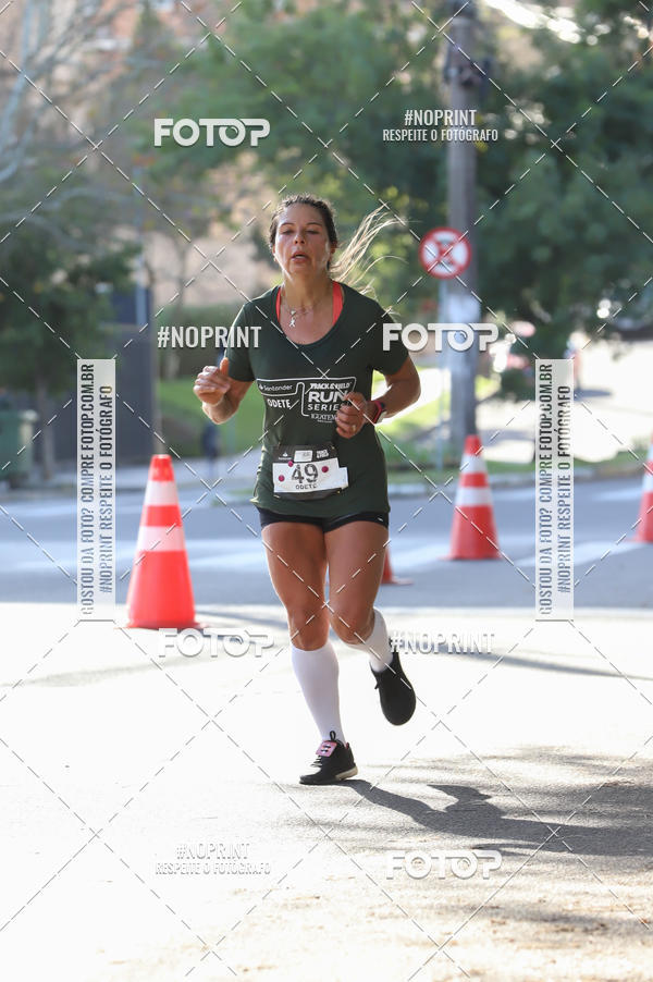 Buy your photos of the eventSANTANDER TRACK&FIELD RUN SERIES - Iguatemi Porto Alegre on Fotop