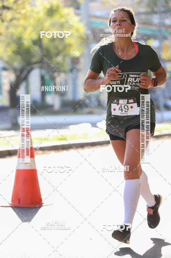 Buy your photos of the eventSANTANDER TRACK&FIELD RUN SERIES - Iguatemi Porto Alegre on Fotop