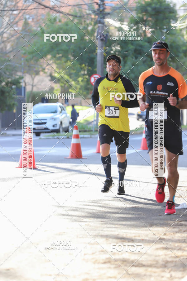 Buy your photos of the eventSANTANDER TRACK&FIELD RUN SERIES - Iguatemi Porto Alegre on Fotop