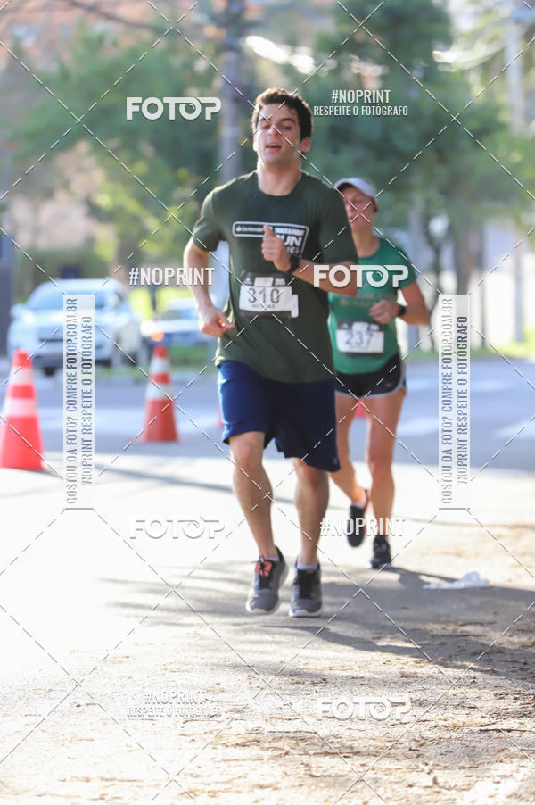 Buy your photos of the eventSANTANDER TRACK&FIELD RUN SERIES - Iguatemi Porto Alegre on Fotop
