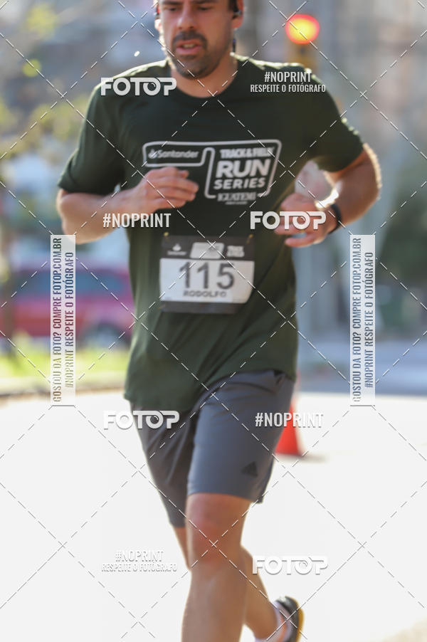 Buy your photos of the eventSANTANDER TRACK&FIELD RUN SERIES - Iguatemi Porto Alegre on Fotop