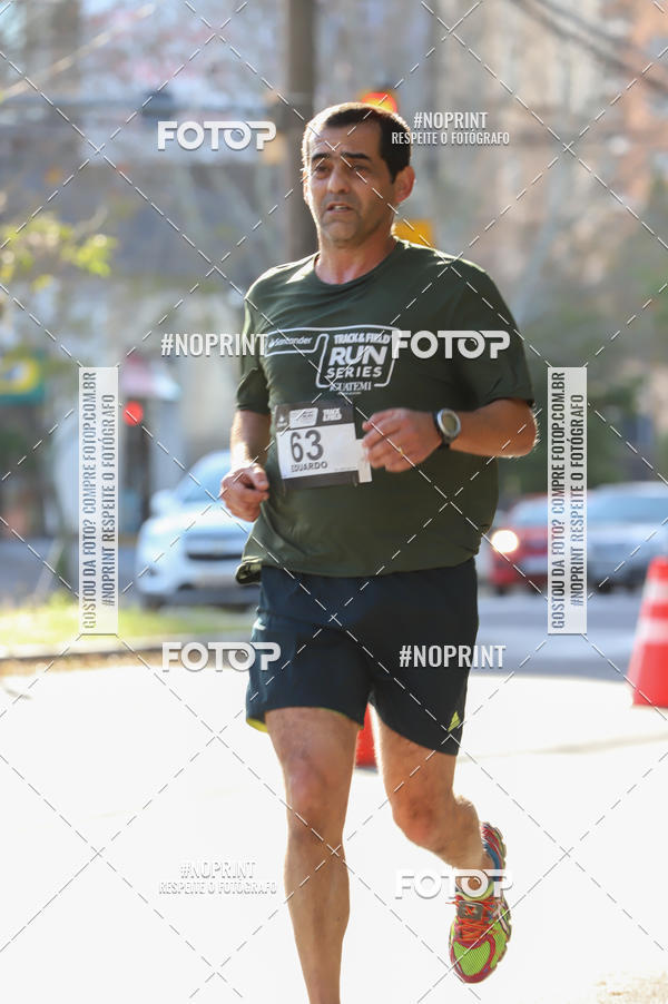Buy your photos of the eventSANTANDER TRACK&FIELD RUN SERIES - Iguatemi Porto Alegre on Fotop