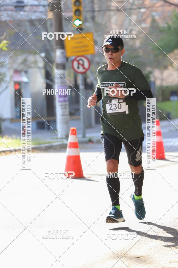 Buy your photos of the eventSANTANDER TRACK&FIELD RUN SERIES - Iguatemi Porto Alegre on Fotop