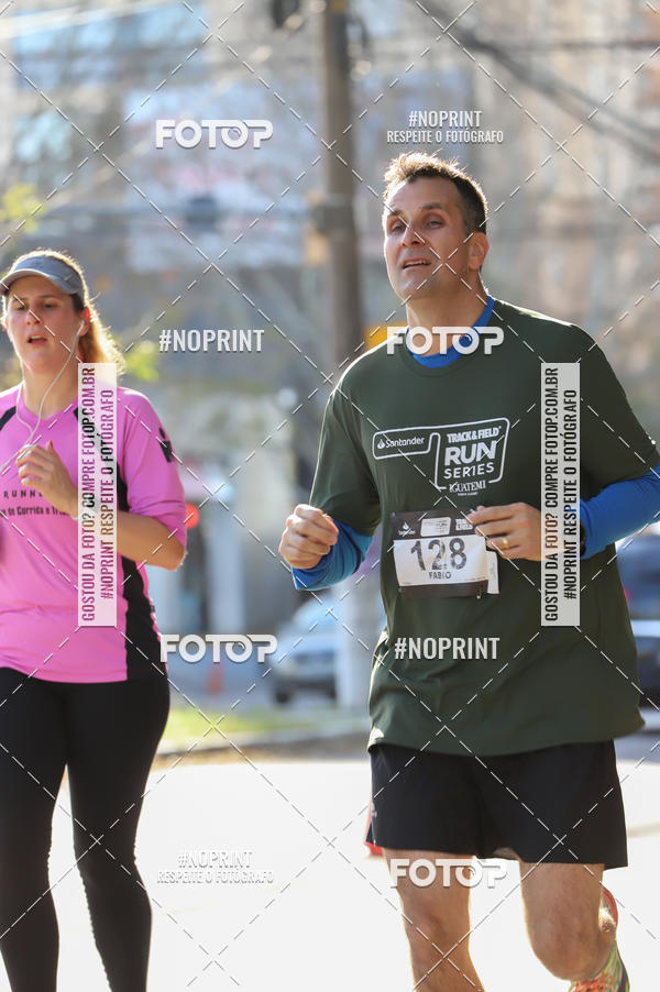 Buy your photos of the eventSANTANDER TRACK&FIELD RUN SERIES - Iguatemi Porto Alegre on Fotop