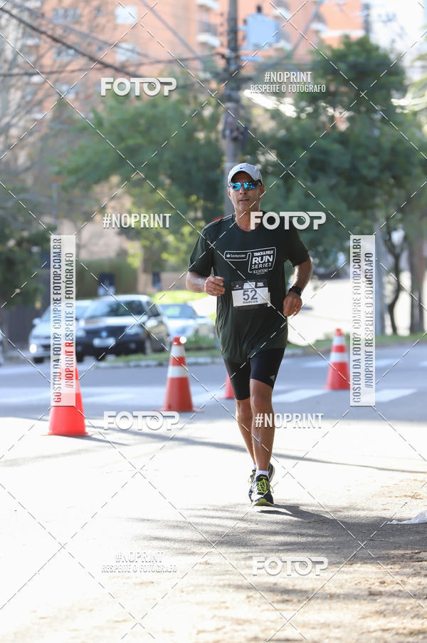 Buy your photos of the eventSANTANDER TRACK&FIELD RUN SERIES - Iguatemi Porto Alegre on Fotop