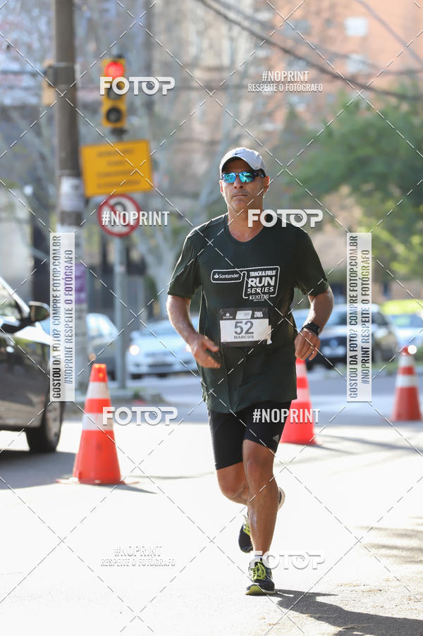 Buy your photos of the eventSANTANDER TRACK&FIELD RUN SERIES - Iguatemi Porto Alegre on Fotop