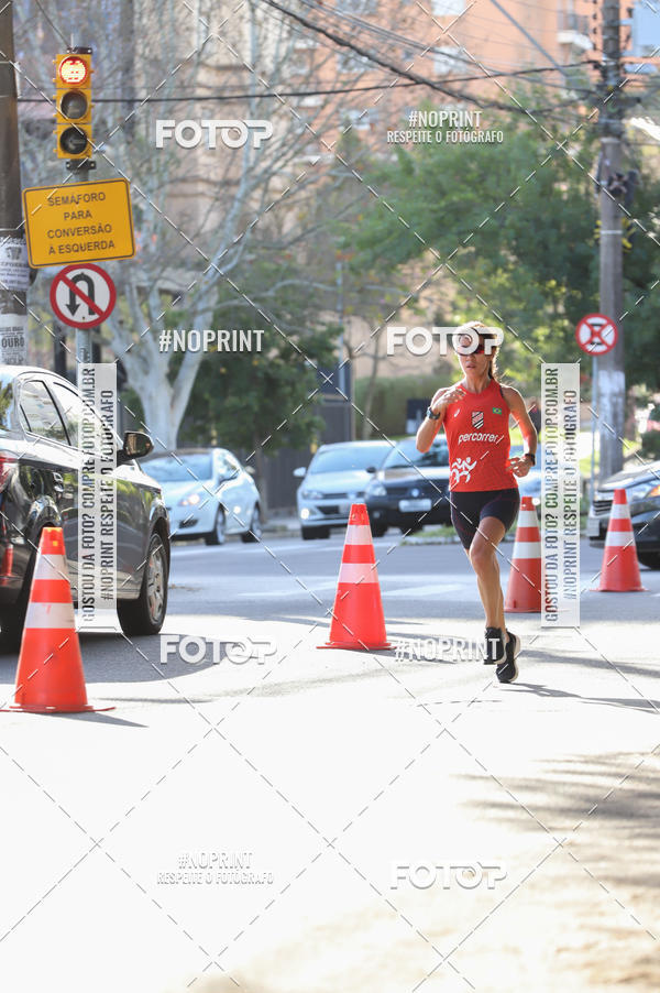 Buy your photos of the eventSANTANDER TRACK&FIELD RUN SERIES - Iguatemi Porto Alegre on Fotop