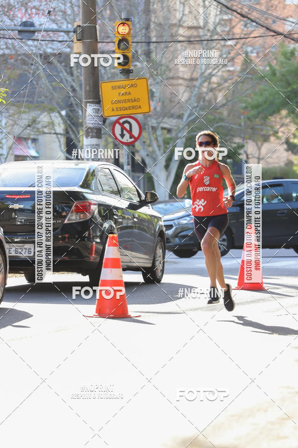 Buy your photos of the eventSANTANDER TRACK&FIELD RUN SERIES - Iguatemi Porto Alegre on Fotop