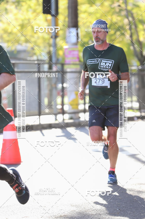 Buy your photos of the eventSANTANDER TRACK&FIELD RUN SERIES - Iguatemi Porto Alegre on Fotop