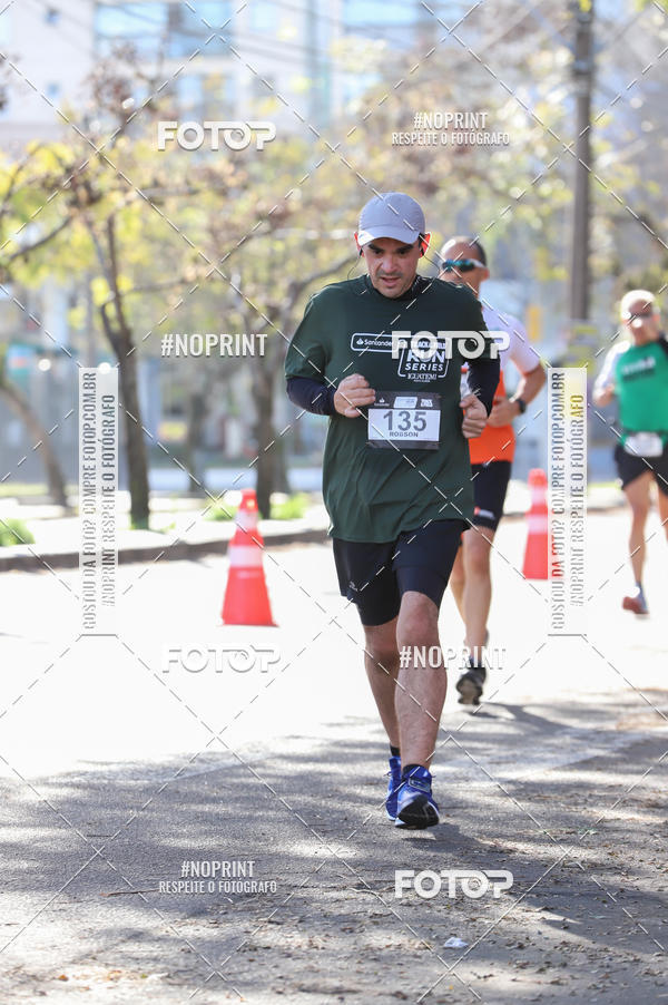Buy your photos of the eventSANTANDER TRACK&FIELD RUN SERIES - Iguatemi Porto Alegre on Fotop