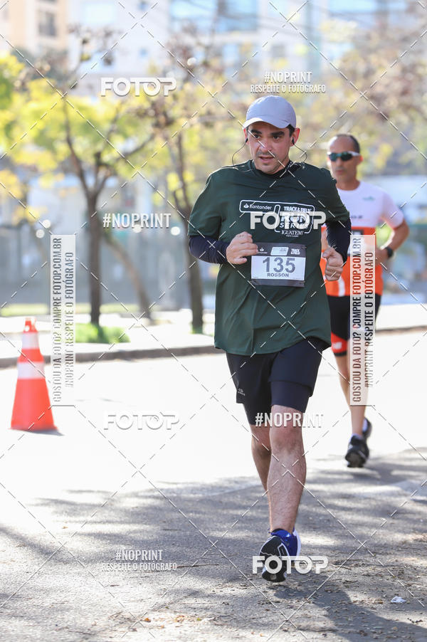 Buy your photos of the eventSANTANDER TRACK&FIELD RUN SERIES - Iguatemi Porto Alegre on Fotop