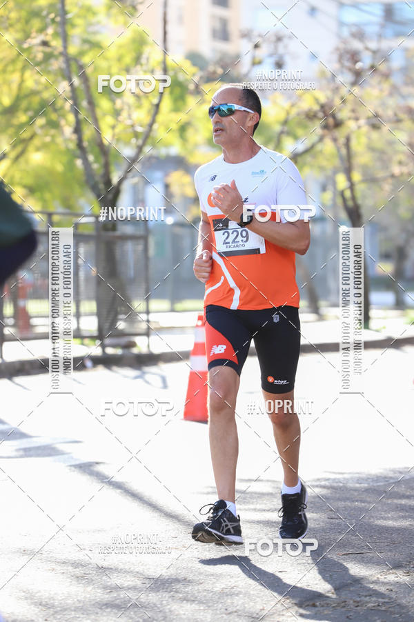 Buy your photos of the eventSANTANDER TRACK&FIELD RUN SERIES - Iguatemi Porto Alegre on Fotop
