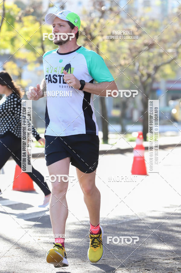 Buy your photos of the eventSANTANDER TRACK&FIELD RUN SERIES - Iguatemi Porto Alegre on Fotop