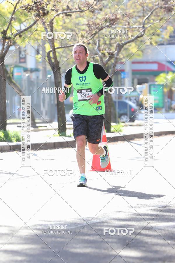 Buy your photos of the eventSANTANDER TRACK&FIELD RUN SERIES - Iguatemi Porto Alegre on Fotop