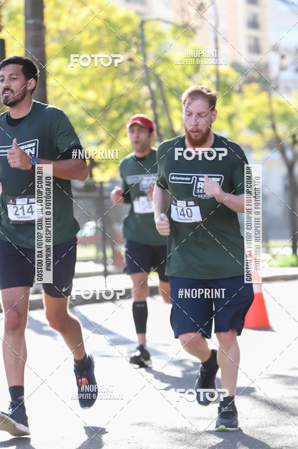 Buy your photos of the eventSANTANDER TRACK&FIELD RUN SERIES - Iguatemi Porto Alegre on Fotop