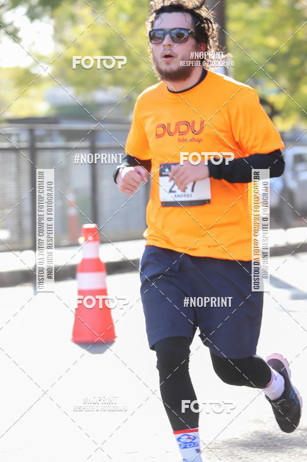 Buy your photos of the eventSANTANDER TRACK&FIELD RUN SERIES - Iguatemi Porto Alegre on Fotop