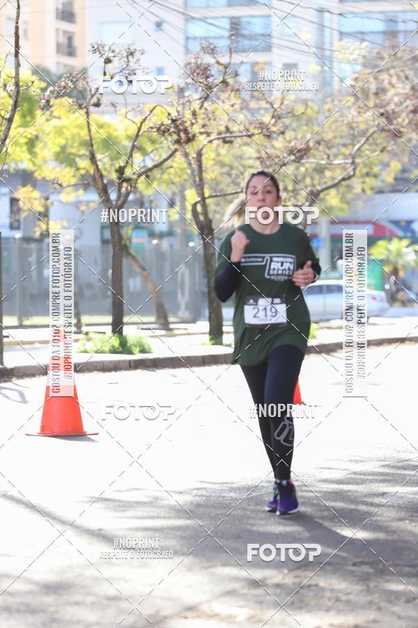 Buy your photos of the eventSANTANDER TRACK&FIELD RUN SERIES - Iguatemi Porto Alegre on Fotop