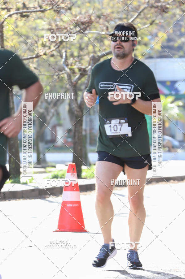 Buy your photos of the eventSANTANDER TRACK&FIELD RUN SERIES - Iguatemi Porto Alegre on Fotop