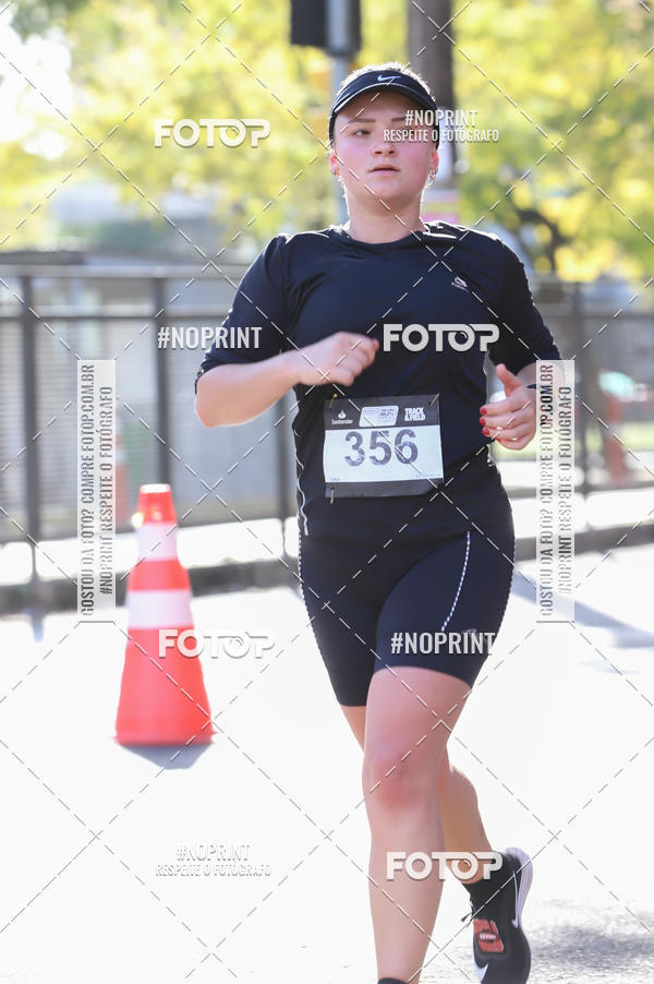 Buy your photos of the eventSANTANDER TRACK&FIELD RUN SERIES - Iguatemi Porto Alegre on Fotop