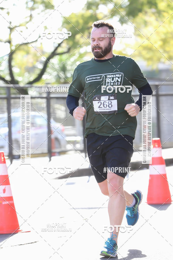 Buy your photos of the eventSANTANDER TRACK&FIELD RUN SERIES - Iguatemi Porto Alegre on Fotop