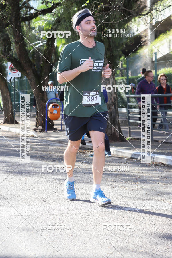 Buy your photos of the eventSANTANDER TRACK&FIELD RUN SERIES - Iguatemi Porto Alegre on Fotop