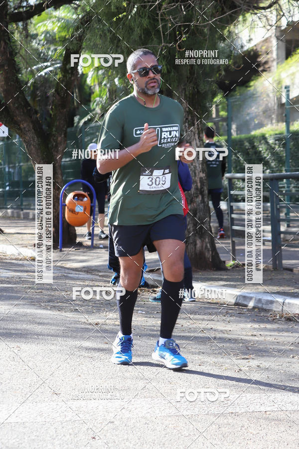 Buy your photos of the eventSANTANDER TRACK&FIELD RUN SERIES - Iguatemi Porto Alegre on Fotop